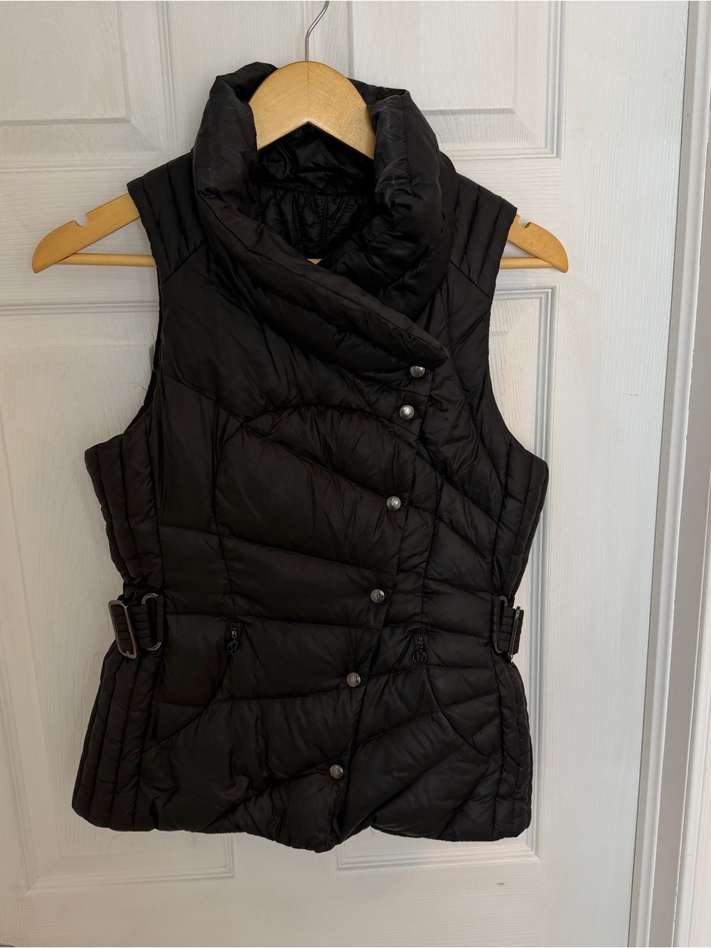 Lululemon Athletica GET DOWN Puffer Vest Black - Picture 2 of 12